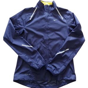 NWOT Nike Storm Fit lightweight windbreaker